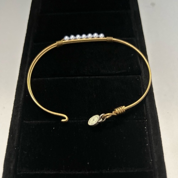 Luca & Danni Women’s Wire Bracelet - Picture 3 of 5